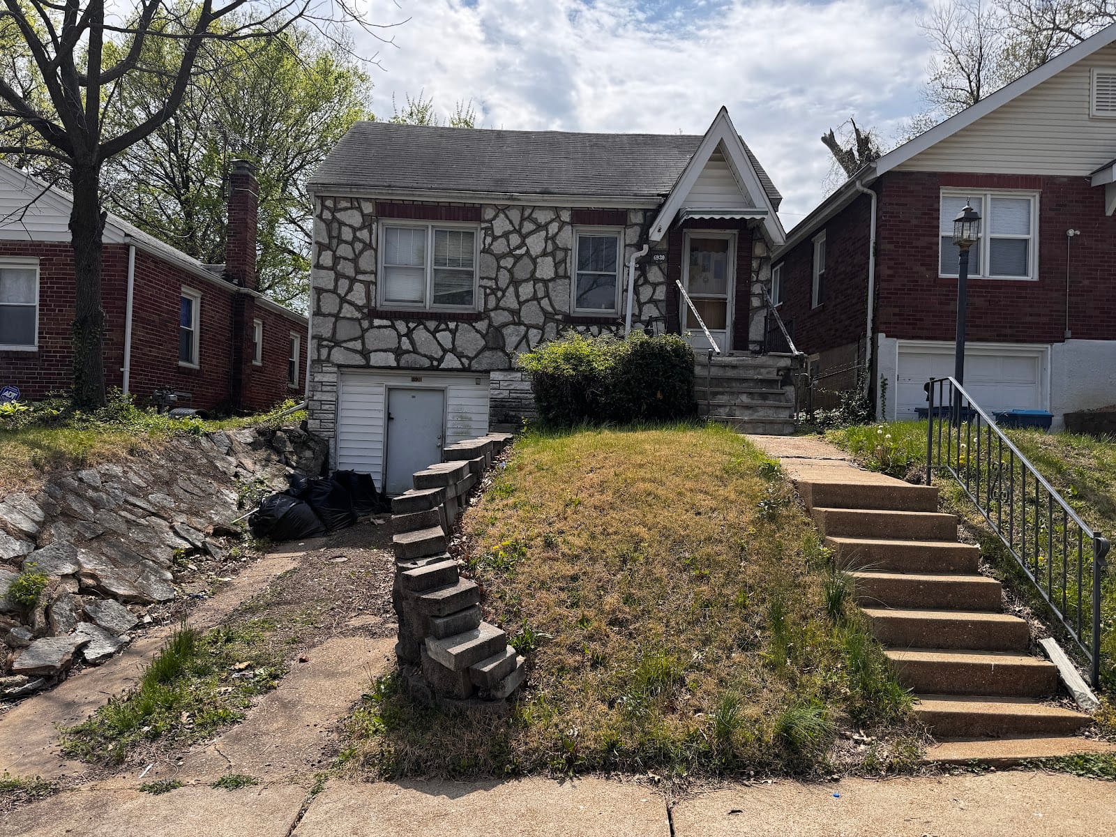 Front of 6930 Glenmore Ave